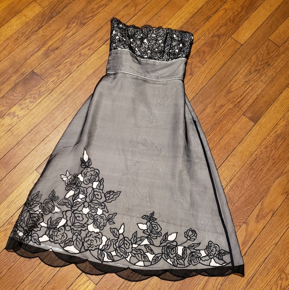 Strapless dress
